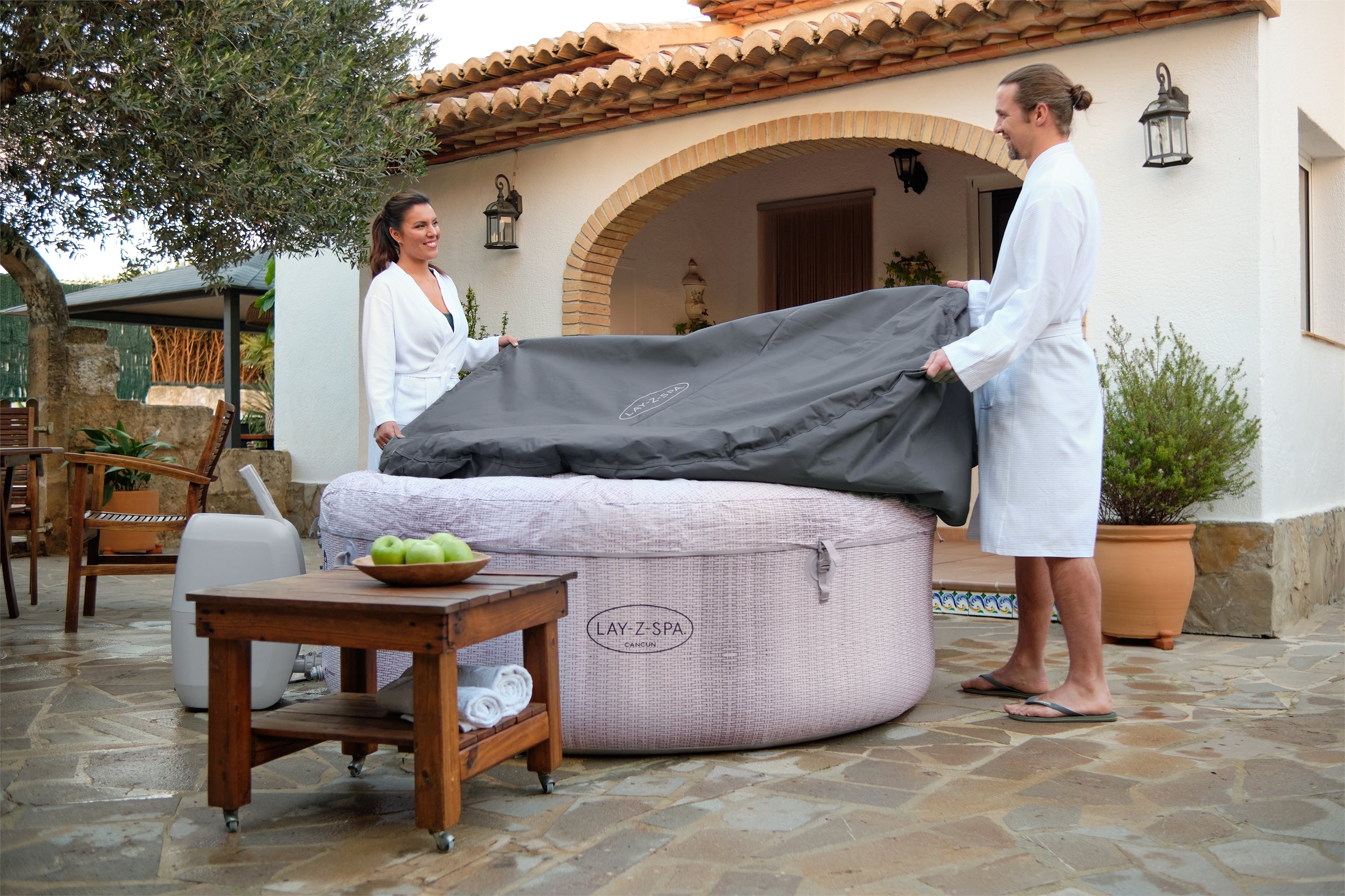 Round Thermal Hot Tub Cover - X Small 170cm x 66cm