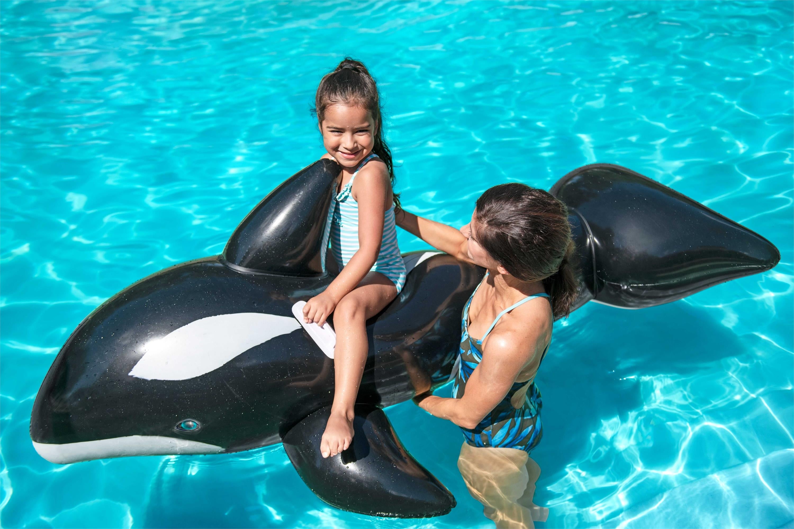 Inflatable Jumbo Whale Pool Float